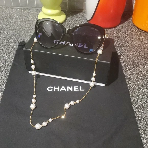 Chanel Sunglasses - Picture 8 of 16